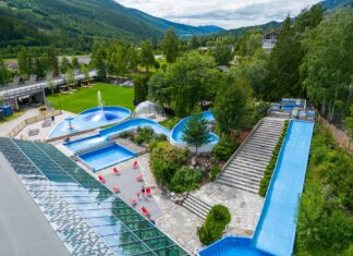 Pers Hotell Uteområdet av Pers Tropicana Badeland