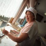Visit Gol – Hallingkost – Leveld lefsebakeri bakstedame